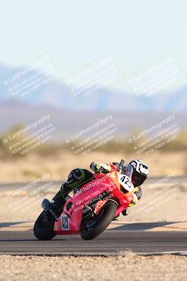 media/Dec-07-2025-CVMA (Sun) [[3e7d2de5dc]]/Race 16-Formula Middleweight/